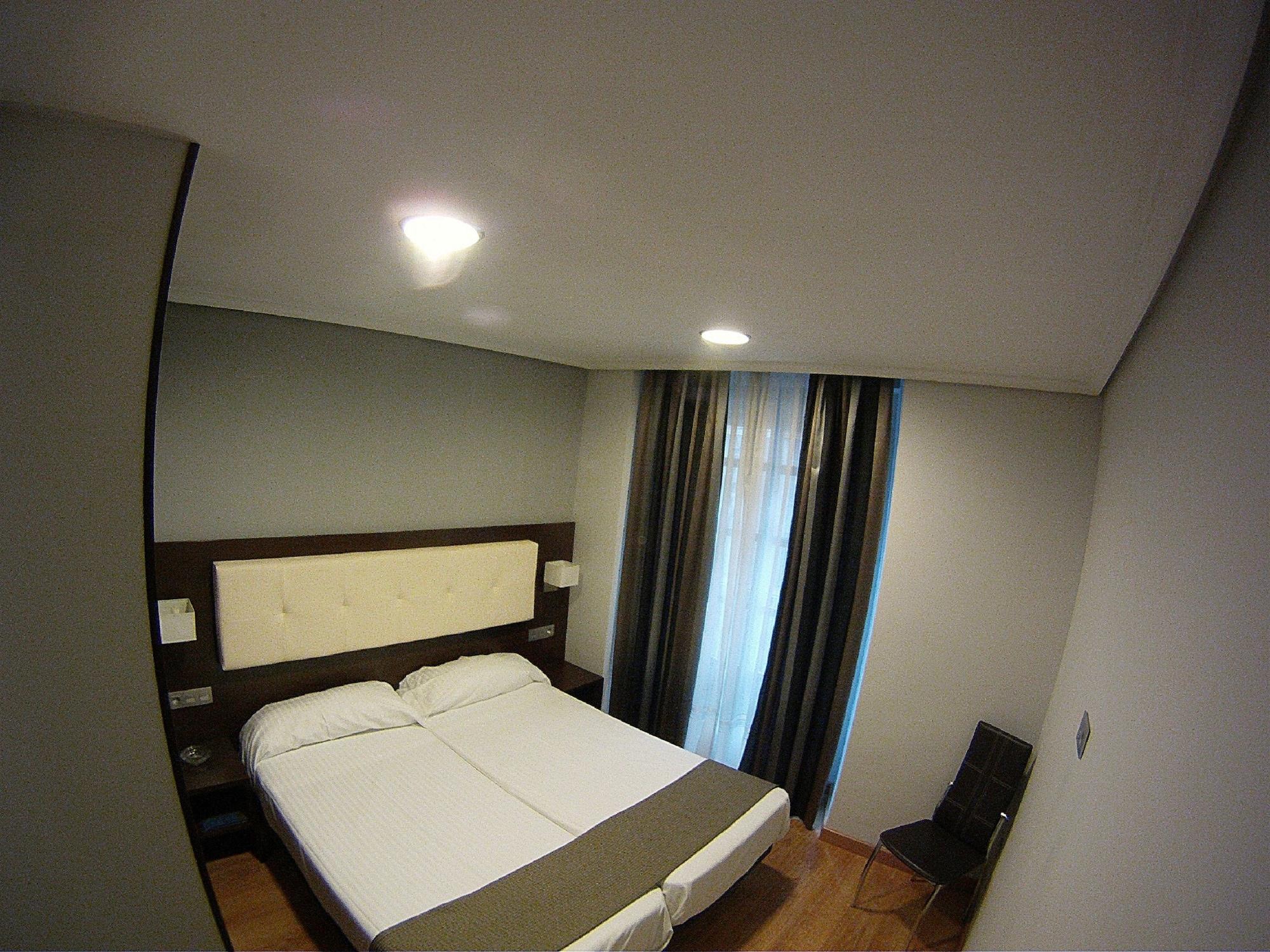 Apartamentos Boutique Catedral Valladolid Exterior photo