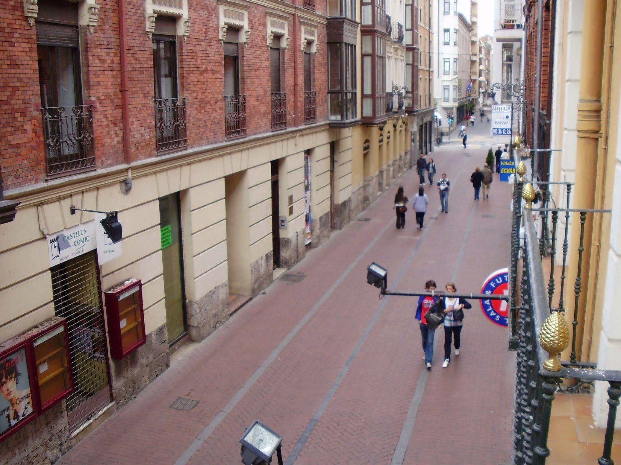 Apartamentos Boutique Catedral Valladolid Exterior photo