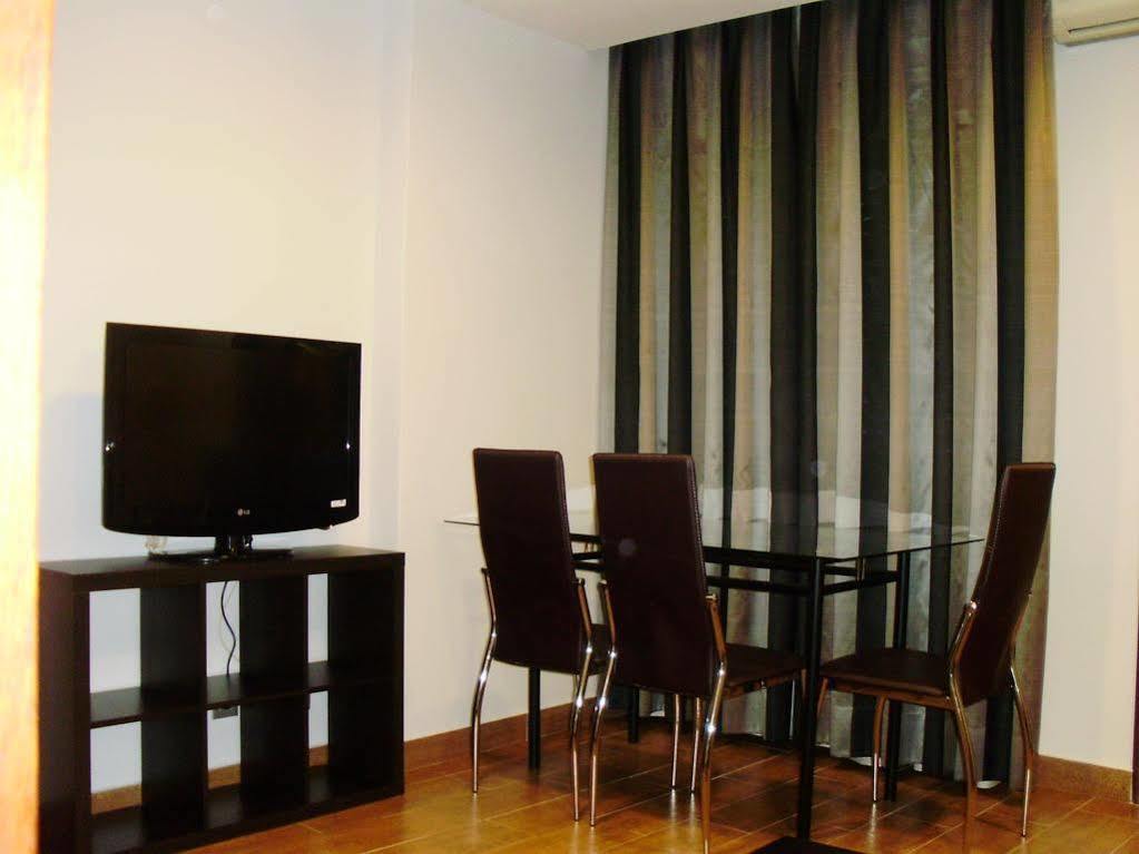 Apartamentos Boutique Catedral Valladolid Room photo